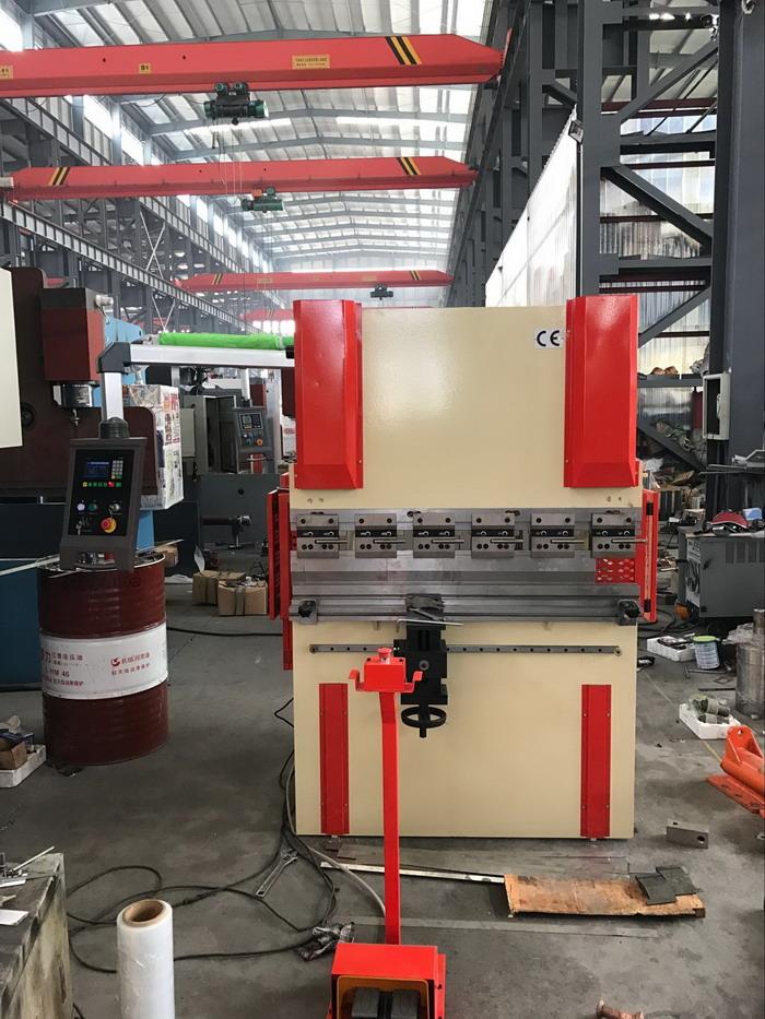 Yawei Mini NC Pressbrake 30 tona