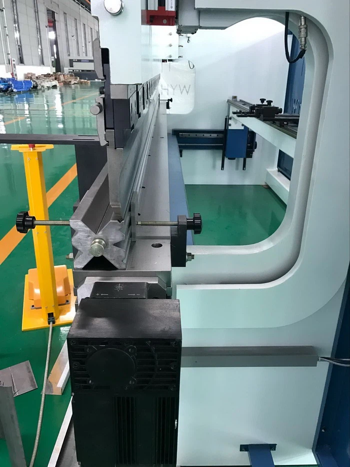 Motorized crowning table for Yawei brakepress 5 axis 