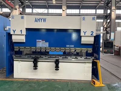 AHYW Yawei 125T3M CNC presa DELEM DA53T