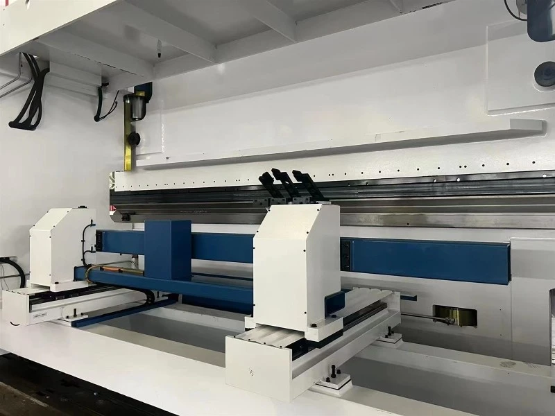 AHYW Yawei China made heavy duty 1000T8M CNC bending machine factory supplier AHYW Yawei China made heavy duty 1000T8M CNC bending machine factory supplier